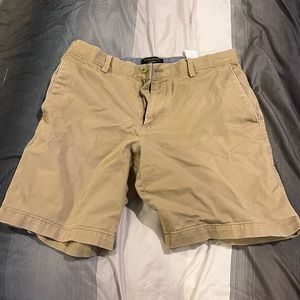 Banana Republic Aidan Khaki Short 33 Waist